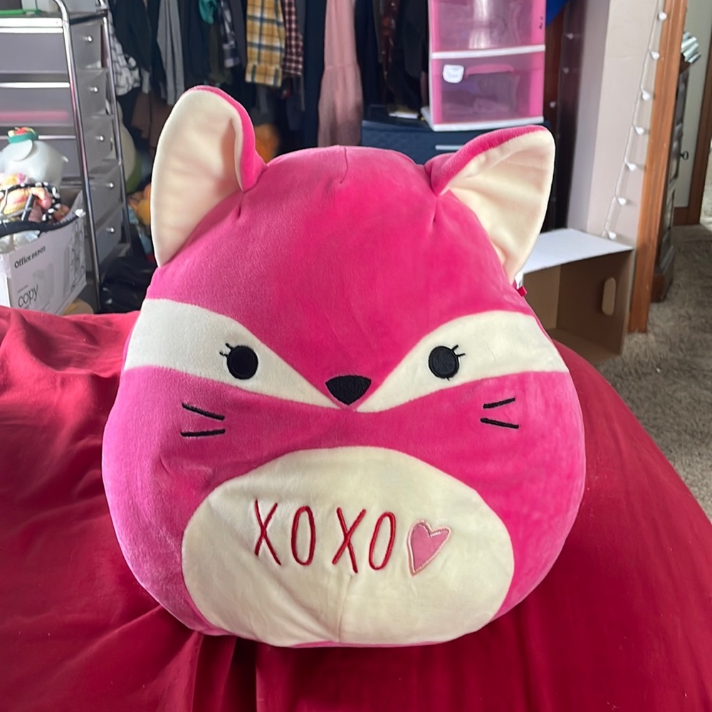 Fern the Love Fox Squishmallow